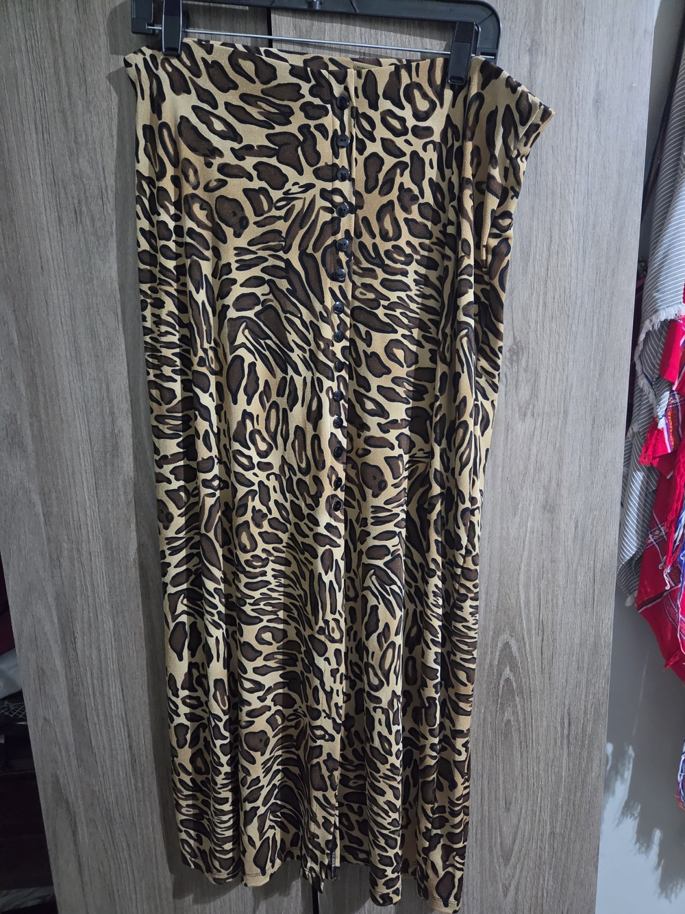Women’s Leopard Print Button-Front Maxi Skirt - Tan/Brown